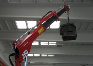Hydraulic loading cranes Ferrari® 350 A4 