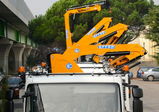 Hydraulic loading cranes Effer 65 3S