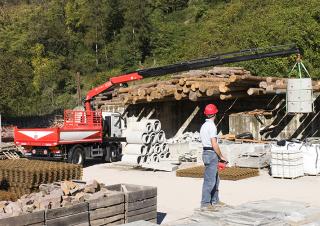 Hydraulic loading cranes Fassi F 120 B 2.23 e-dynamic