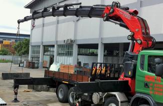 Hydraulic loading cranes Fassi F 1950 RA 2.28 he-dynamic