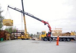 Hydraulic loading cranes Fassi F 700 B 26