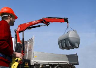 Hydraulic loading cranes Fassi F 85 B 0.21 active
