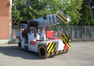 Industrial mobile cranes Valla 250 EC