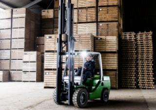 Lpg ön forkliftler Cesab M320H-GV