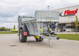 Slurry and manure technology Manure spreaders Fliegl ADS 160