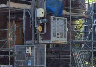 Mast Climbing Work Platforms De Jong AT30/LH