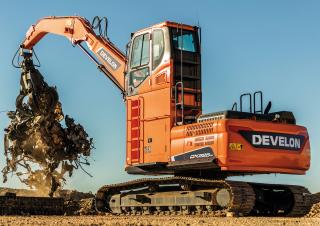 Material Handlers Develon DX225MH-5