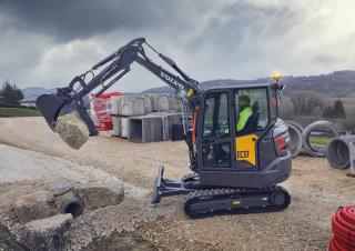 Mini ekskavatörler Volvo EC37