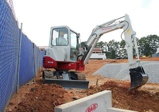 Mini ekskavatörler Takeuchi TB 138 FR