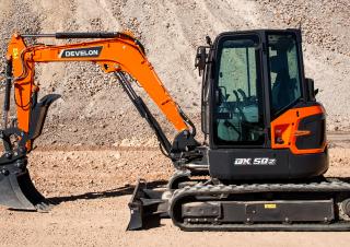 Mini Excavators Develon DX50Z-7