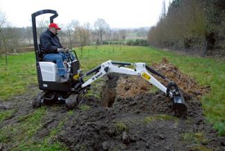 Mini Excavators Bobcat E08