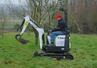 Mini Excavators Bobcat E08