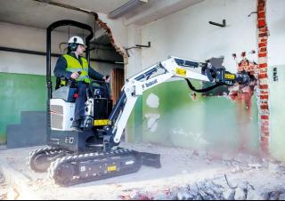 Mini Excavators Bobcat E10e