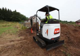 Mini Excavators Bobcat E17