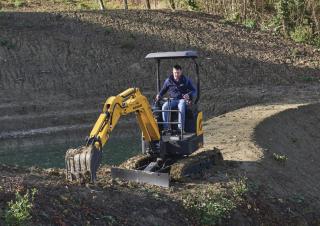 Mini Excavators New Holland E17C