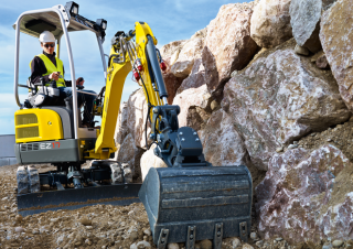Mini Excavators Wacker Neuson EZ17