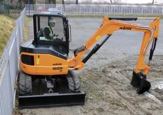 Mini Excavators Hanix H55DR Long