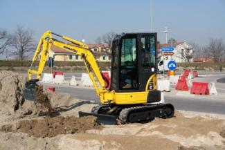Mini Excavators Komatsu PC26MR-3