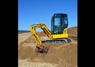 Mini Excavators Komatsu PC26MR-5