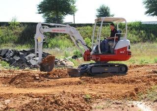 Mini Excavators Takeuchi TB 230