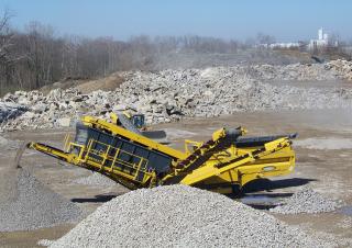 Mobile Screening Plants Keestrack Explorer 1800-3 Deck