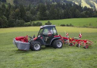 Vehicles Municipal Tractors Front Hitch Aebi TT 211+