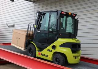 Ön forkliftler dizel Clark S 25 D