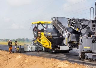 Paletli asfalt zemin kaldırıcıları Bomag BF 800 C 3 S 600