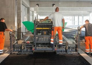 Paletli asfalt zemin kaldırıcıları Vögele Super 800i