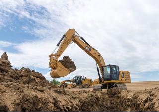Paletli ekskavatörler Caterpillar 330