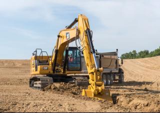 Paletli ekskavatörler Caterpillar 330