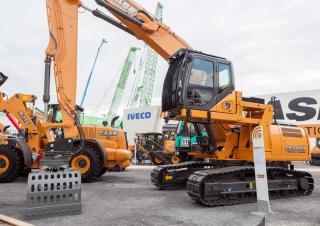 Paletli ekskavatörler Case CX290D SL