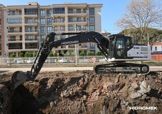 Paletli ekskavatörler Hidromek HMK 230 LC