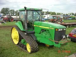 Paletli traktörler John Deere 8400 T