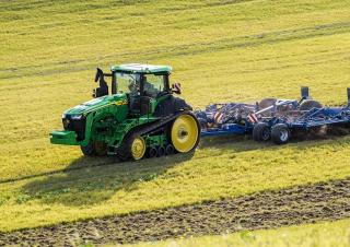 Paletli traktörler John Deere 8RT 410 