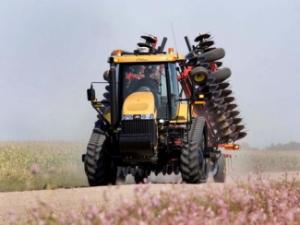 Paletli traktörler Challenger MT765 C