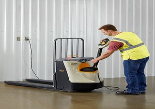 Pallet Jacks Crown WP 3235