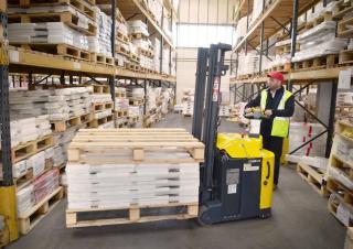 Pallet Stackers Walkie Stackers Combi-Lift Combi CS 1000