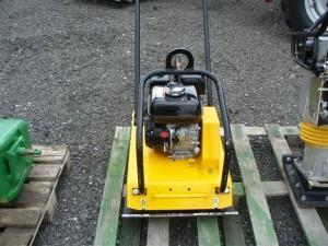 Vibratory Plate Compactors Single Direction Vibratory Plate Compactors Vibromax VMF 130 B