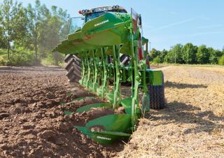 Ploughs Amazone Cayron 200