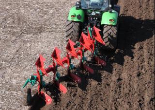 Ploughs Kverneland LS 100