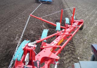 Ploughs Brix Meteor AB variabel
