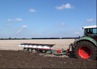 Ploughs Kverneland PG 115
