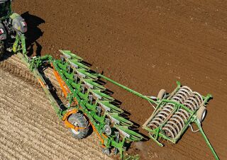 Ploughs Amazone Tyrok 400