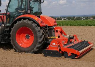 Power harrows Kubota PH3301
