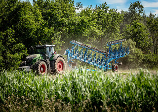Pulluklar Lemken Titan 18 V 7+4+1 / 100