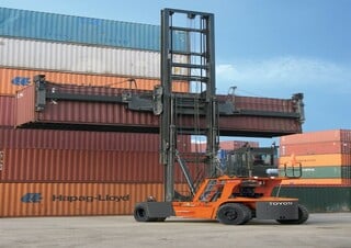 Reach stacker Toyota THD1980-E5