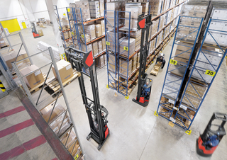 Reach Trucks Linde R17X triplex