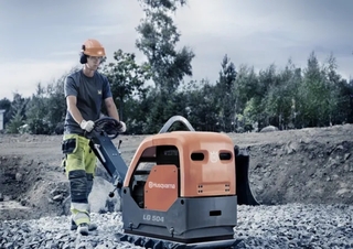Vibratory Plate Compactors Reversible Vibratory Plate Compactors Husqvarna LG 504