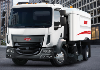 Trucks Rigid Chassis Peterbilt 220 PACCAR PX-7